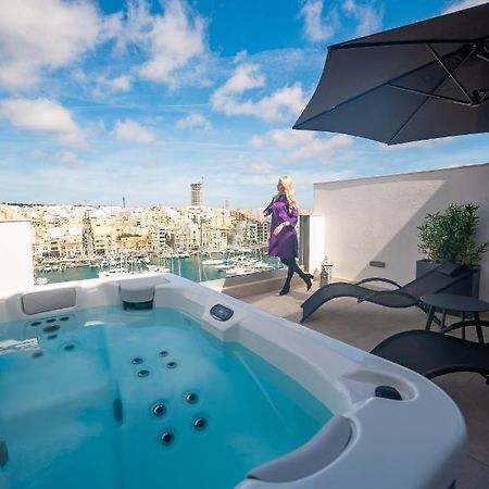 The Address Seafront Suites With Hot Tub Pietà 外观 照片